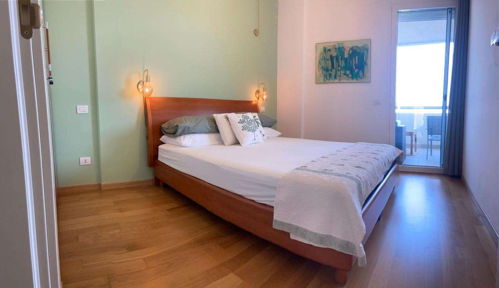 Ferienwohnung Casa Del Porto Pesaro Exterior foto
