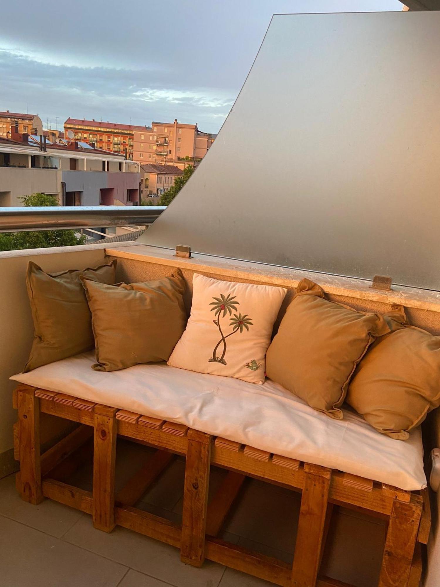 Ferienwohnung Casa Del Porto Pesaro Exterior foto
